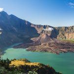 Wisata Pulau di Indonesia: 5 Pulau Terbaik yang Wajib Dikunjungi
